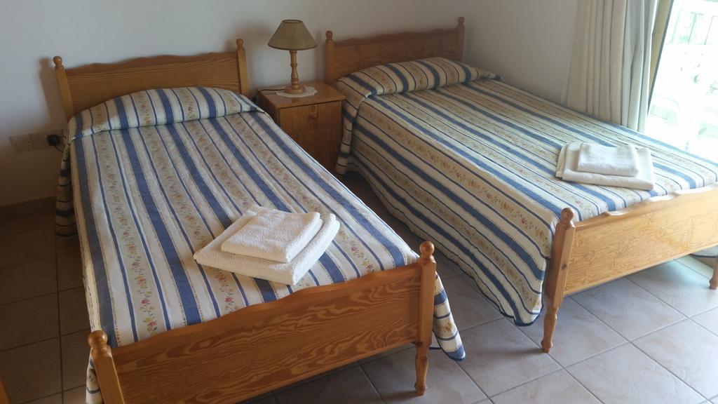 Pissouriana Hotel Apartments Экстерьер фото